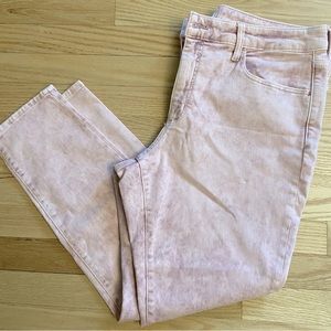 Universal Thread Light Pink Skinny Jeans. Sz 14/32R. Like New